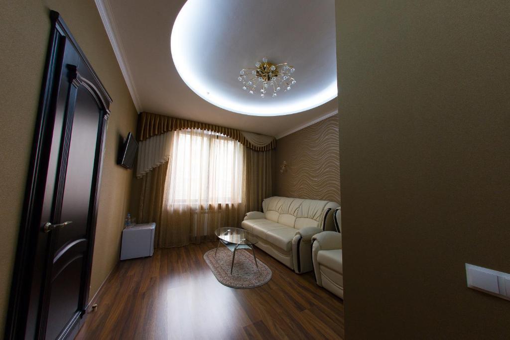 Royal Hotel Zaporizhia Room photo